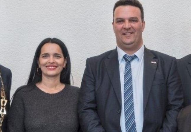 יסמין עם סגן ראש העיר טל אלעל. צילום ארכיון באדיבות עיריית באר שבע