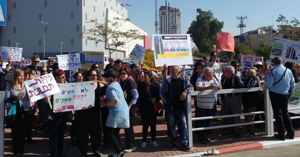 ימשיכו להיאבק עד שתבוטל ההחלטה. צילום שרון טל