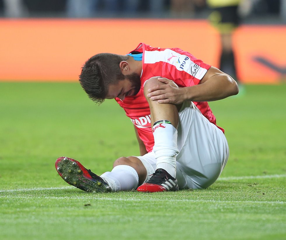 סדרה בלתי נגמרת של פציעות. ויטור