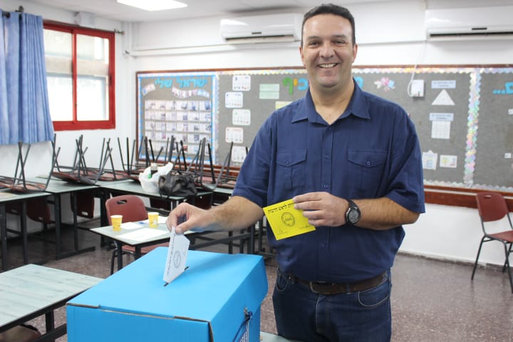 טל אל-על "אנו נבחרי הציבור עומדים לדין הבוחר". צילום: יח"צ