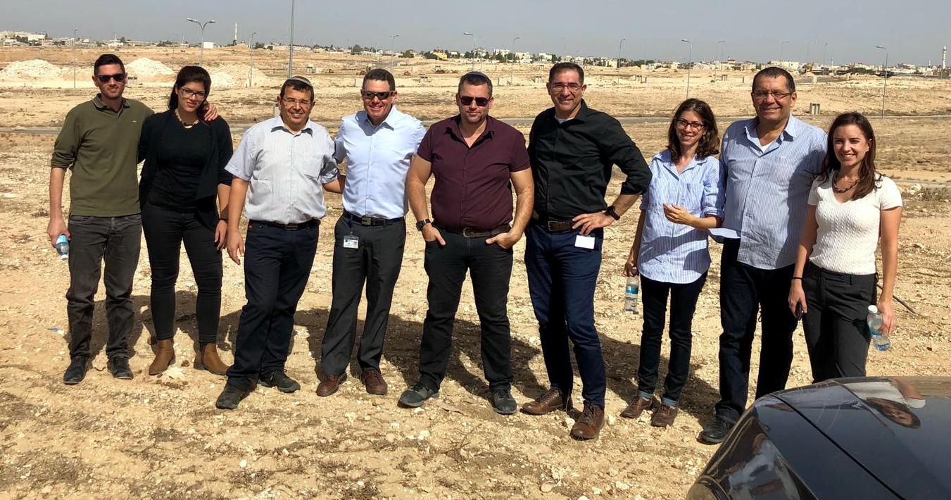 נציגי משרד התקשורת והרשות להתיישבות הבדואים בנגב. צילום: יחצ