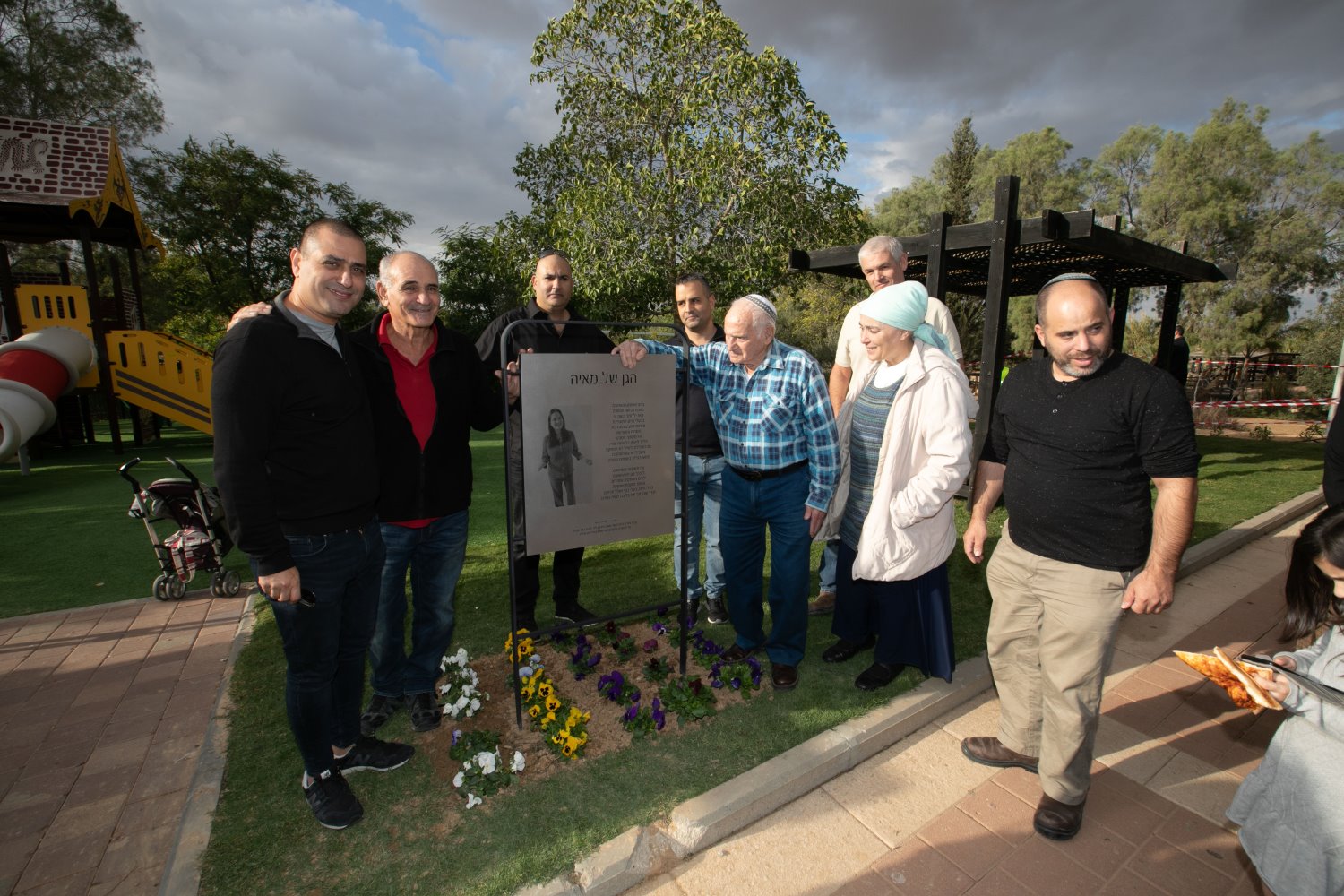 חנוכת משחקיה. צילום דיאגו מיטלברג