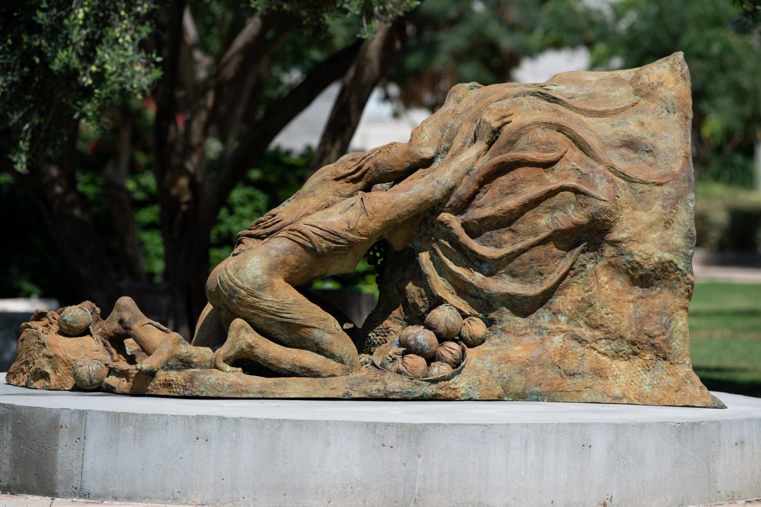 סיגלית לנדאו. סיזיפוס ויעקב גוללים אבן 