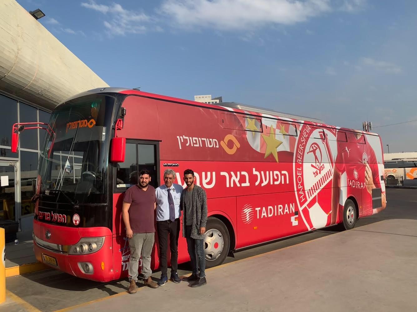 האוטובוס החדש. צילום באדיבות שוקר קריאייטיב