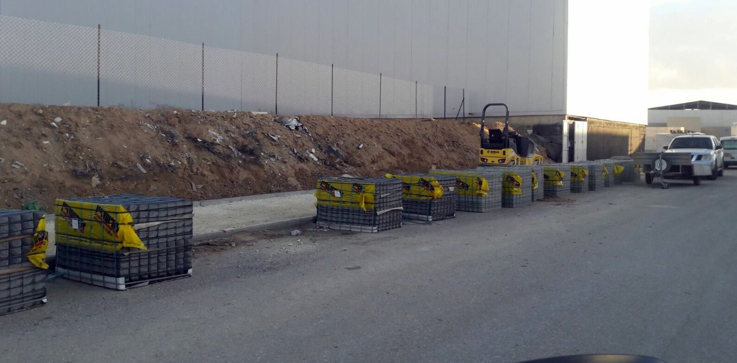 שמו אקרשטיין כמה שבועות וחסמו את החניות. צילום באר שבע נט