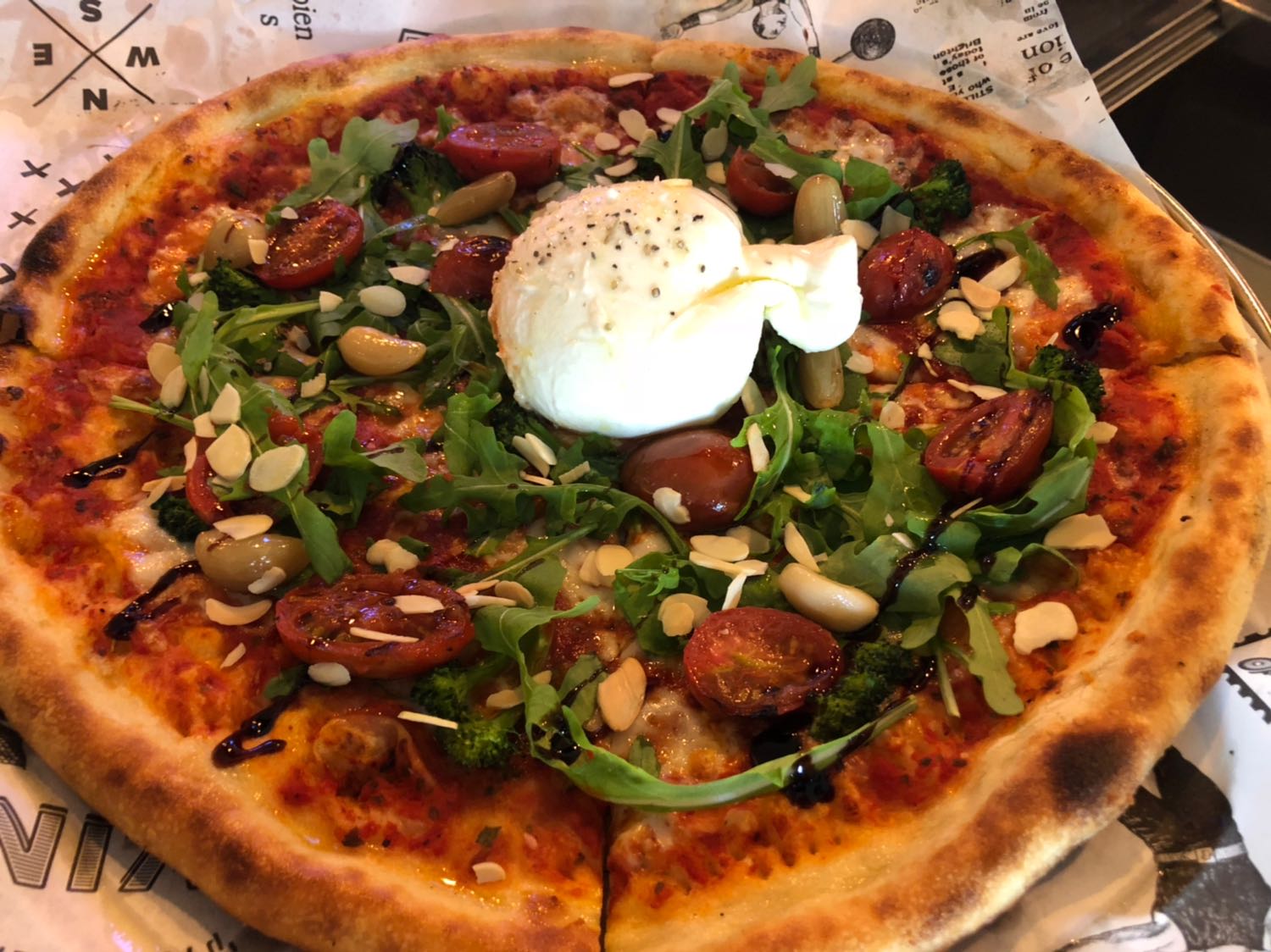 פיצה בוראטה - קרדיט באדיבות וויוינו