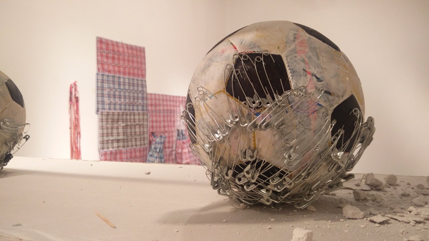 פרט מתוך המיצב (באדיבות המוזיאון)