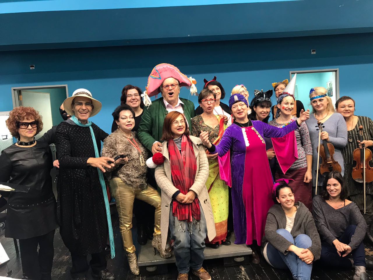 הסינפונייטה מחופשת. צילום יחצ