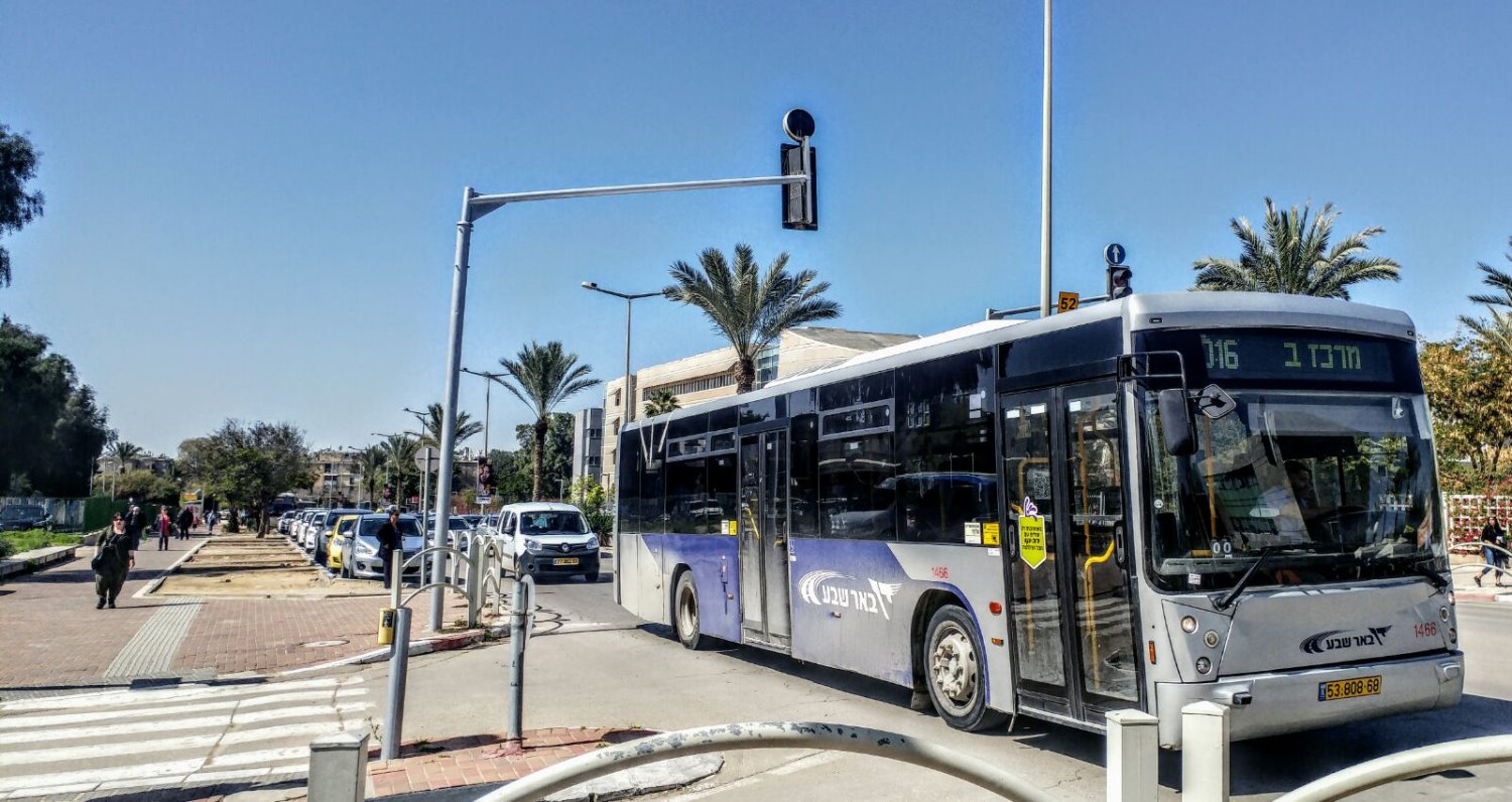 אם ישקיעו וישפרו את התנאים, יותר ירצו לעבוד בתחבורה הציבורית. צילום: שרון טל