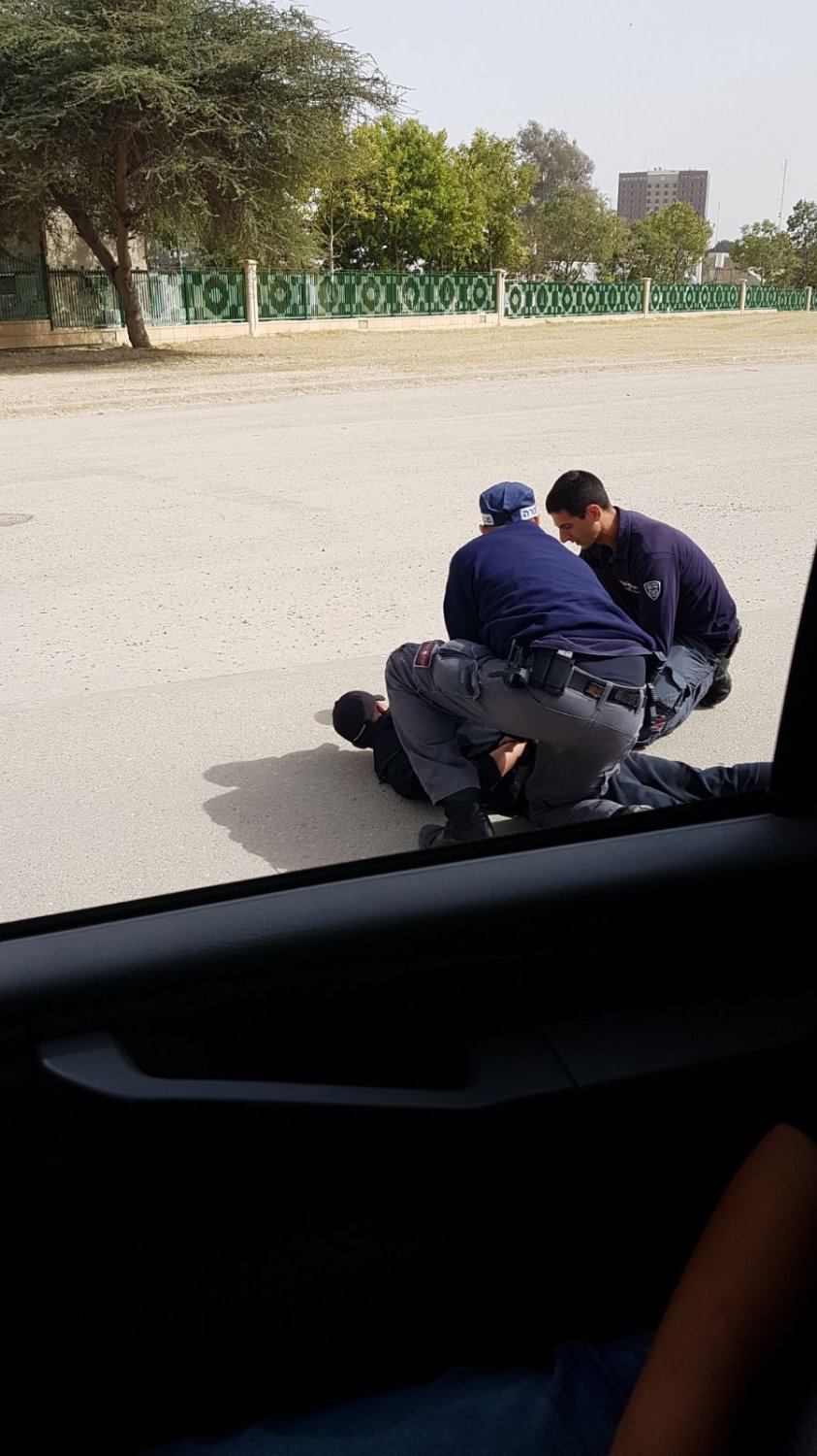 מעצר חשוד בבאר שבע. צלם לא ידוע