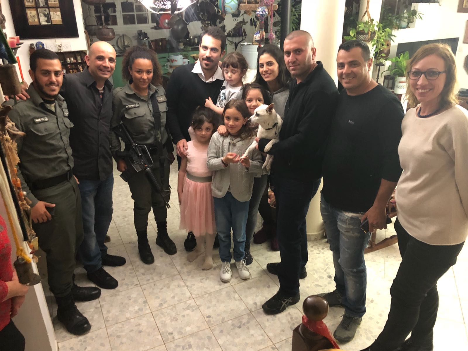 במאמץ משותף של משטרת באר שבע, הכלב הושב לבעליו. צילום - דוברות המשטרה