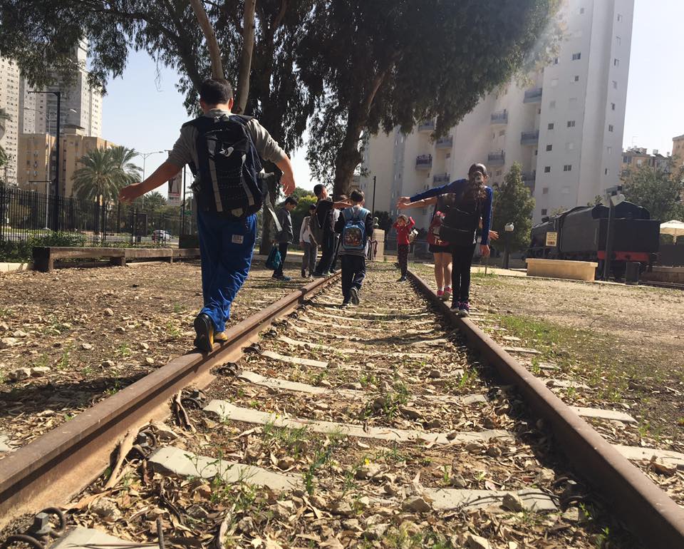 הקטר- (פייסבוק)