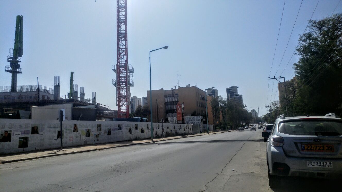 מחכים להתחדשות עירונית. צילום: שרון טל