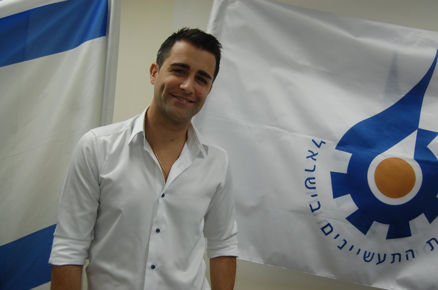 אביב חצבני "כשמפעל נתקל בבעיה, התפקיד שלי למצוא לו פתרון". צילום: יח"צ