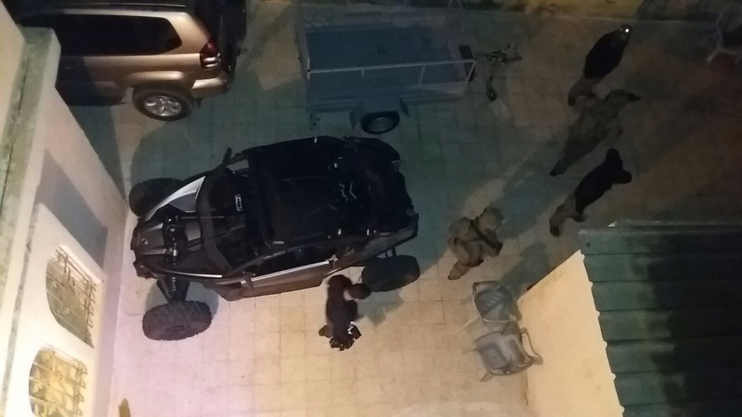 המשטרה פשטה על פזורת נאות חובב. צילום: דוברות המשטרה 