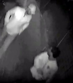 התקרבו אלי, זרקו הערות ואז אחד מהם תפס לי את החזה. צילום להמחשה בלבד