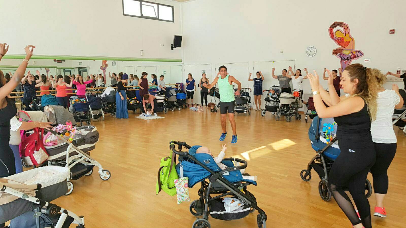  קבוצת "מתאמנות עם עגלות"