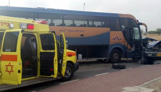 זירת התאונה. צילום דוברות כבאות והצלה נגב