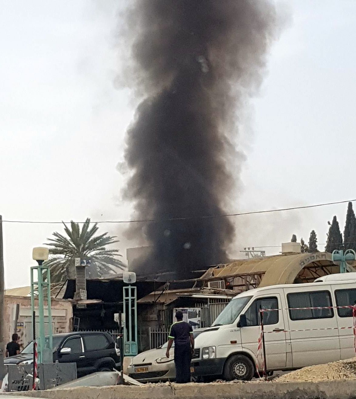 שריפה בעיר העתיקה. צילום: אלי סמירה