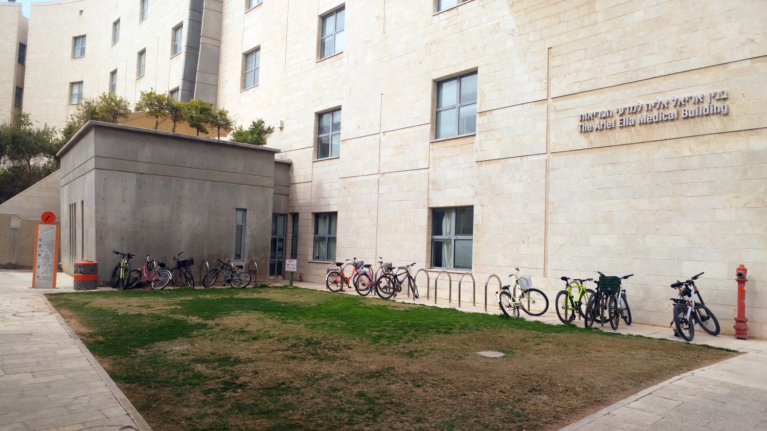 צריך רופאים שישארו בדרום. הפקולטה למדעי הבריאות באוניברסיטת בן גוריון. צילום: שרון טל