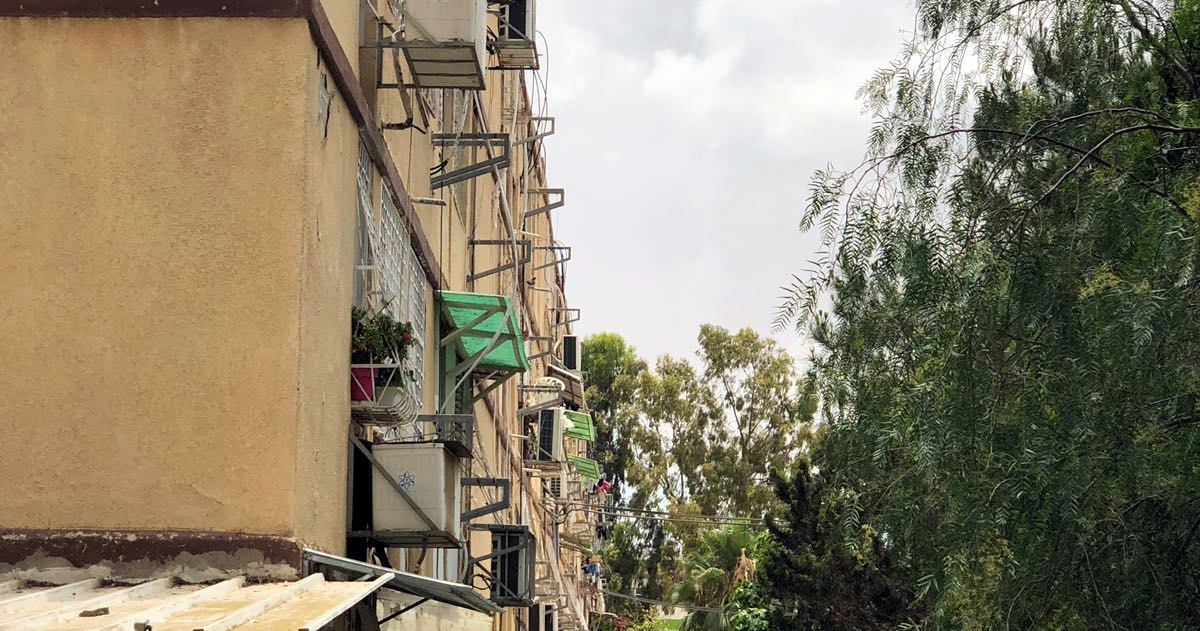 "הבניין של סבתא שלי לא מספיק אטרקטיבי כנראה". צילום פרטי