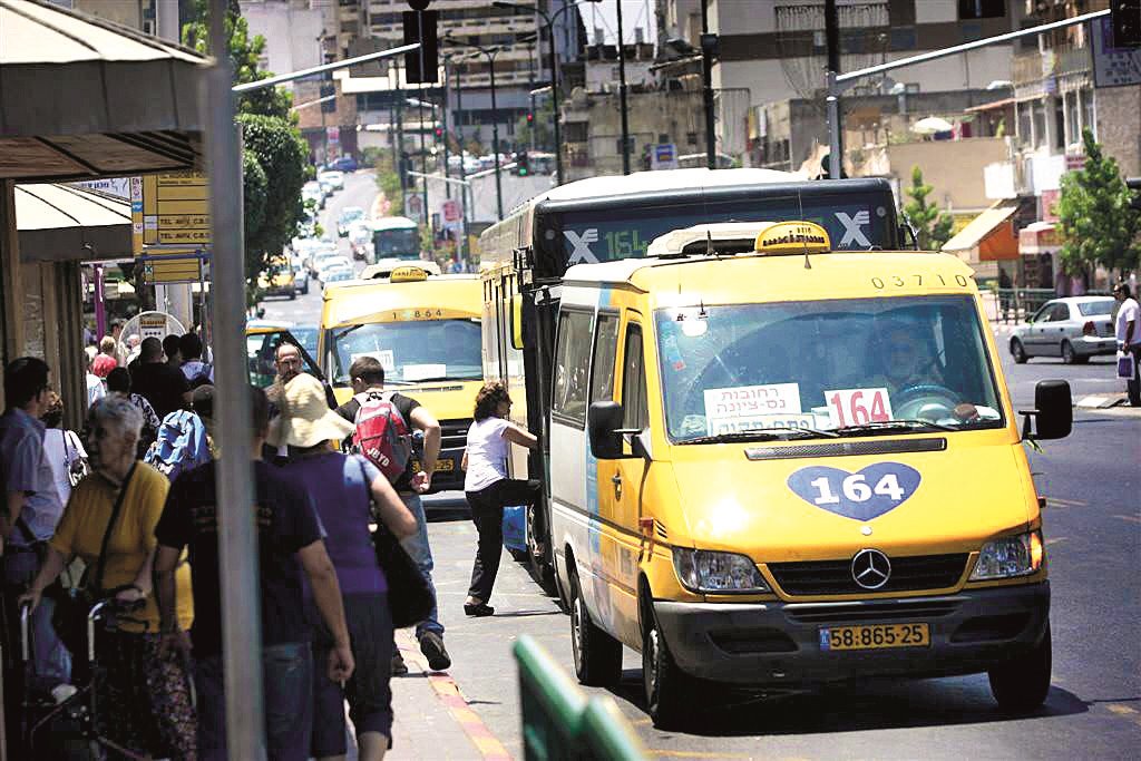 מונית שירות | צילום: אבי מועלם