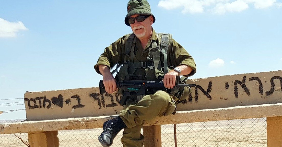 מרק לאוצקר במילואים. צילום עצמי