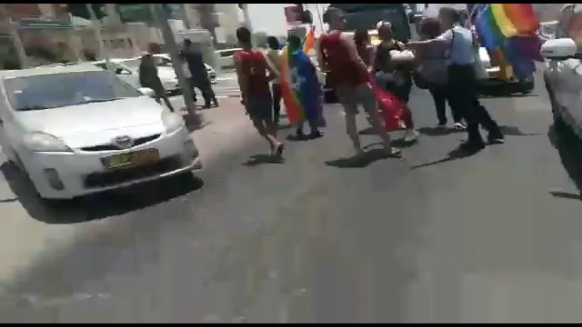 ניסיון דריסה או פגיעה בשוגג? צילום: אור ארז