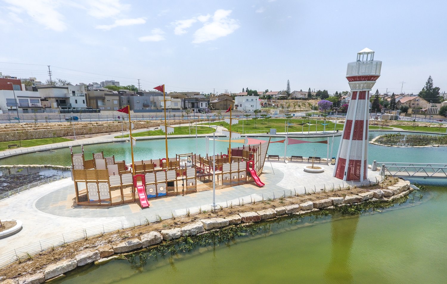 "מקווים שהערב יהיה פחות גרוע". פארק הילדים. צילום: גיל נמט. באדיבות עיריית באר שבע