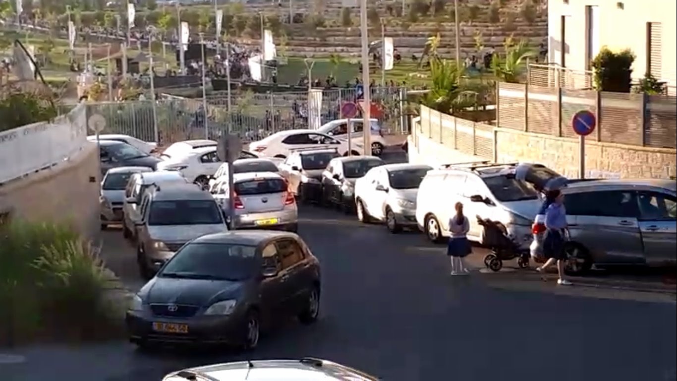 אנרכיה תחבורתית. צילום: פרטי