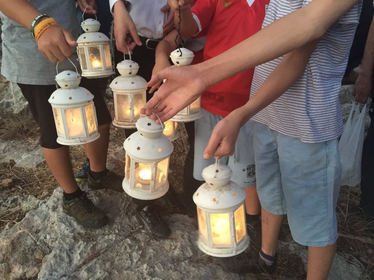 עששיות עם קק"ל. צילום: מירה זר וארגון הצילומים של קקל