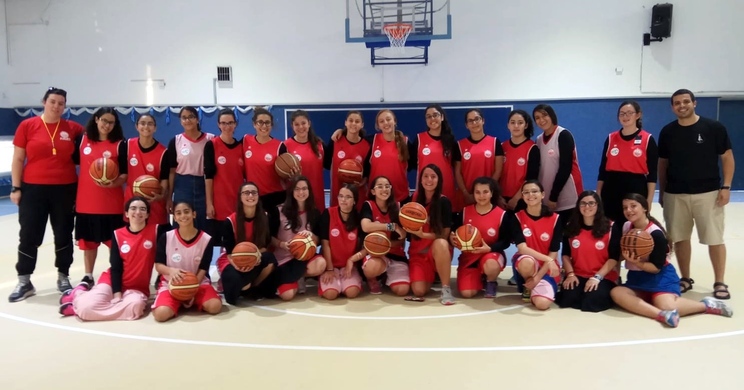 קבוצת הנערות החדשה. צילום באדיבות בית מוריה