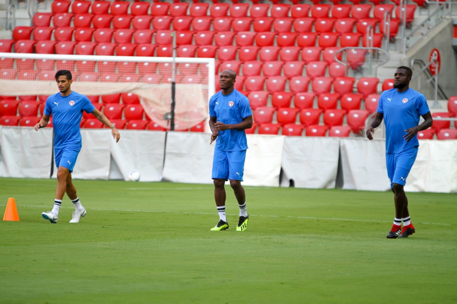 וואקמה באימון הקבוצה. צילום: זאב דיקמן