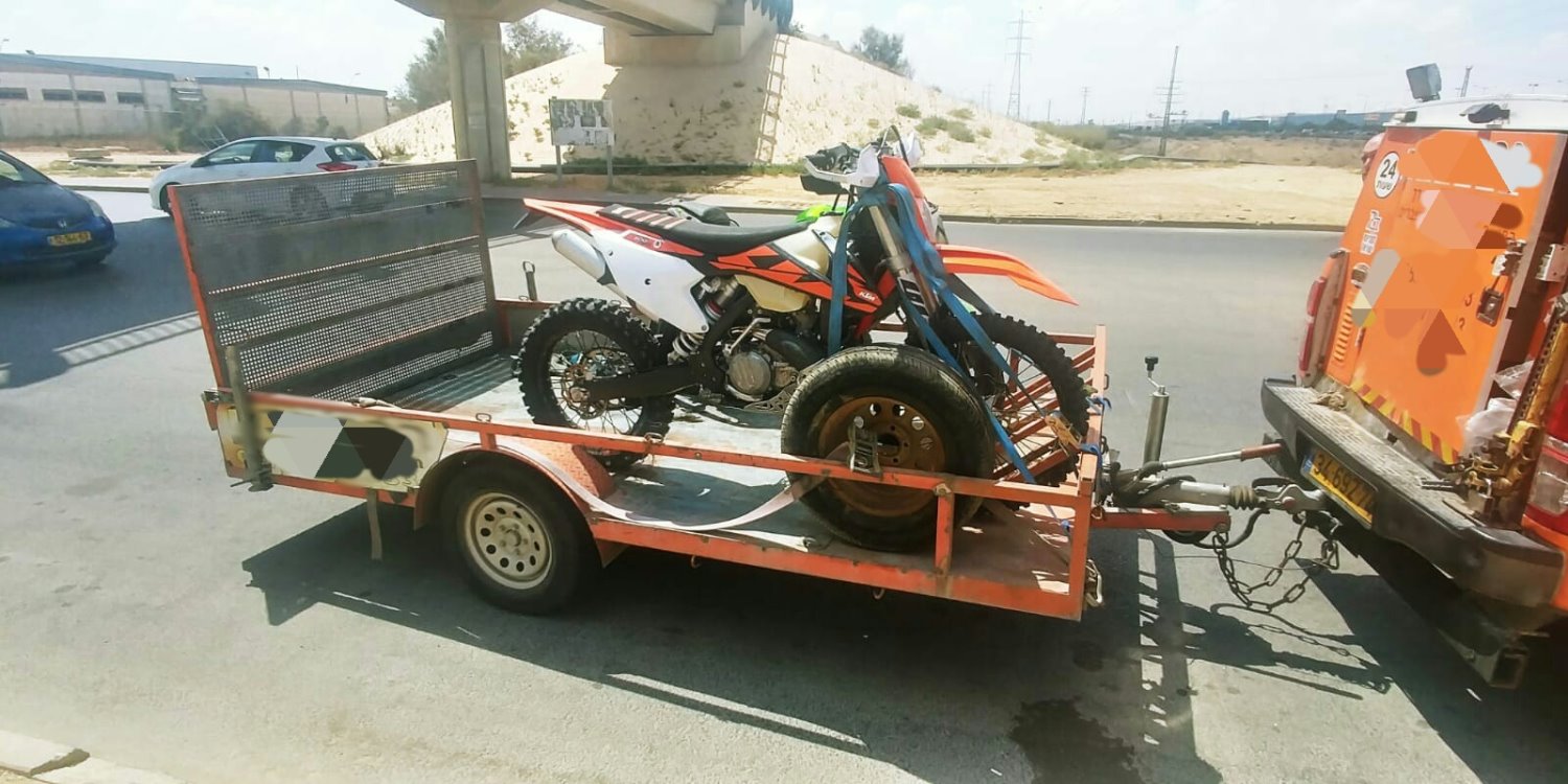 נצמדו לרכב ושדדו את הטרקטורון. צילום להמחשה: דוברות המשטרה