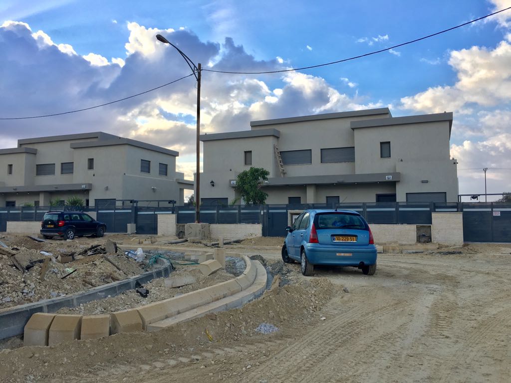 בנייה חדשה בנווה נוי. צילום: באר שבע נט 