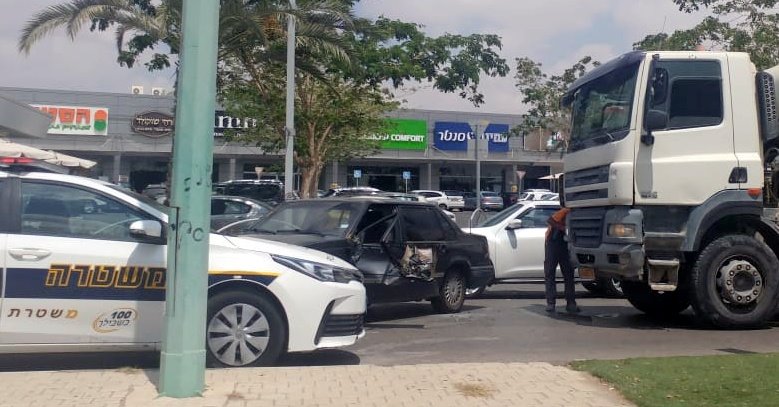 תאונה בביג. צילום: שרון טל