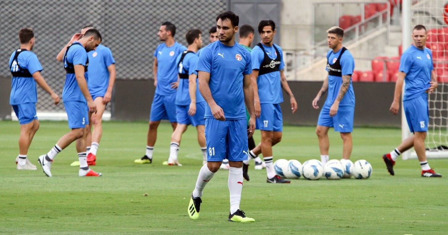 שיימן ימלא את משבצת המגן השמאלי. צילום: זאב דיקמן