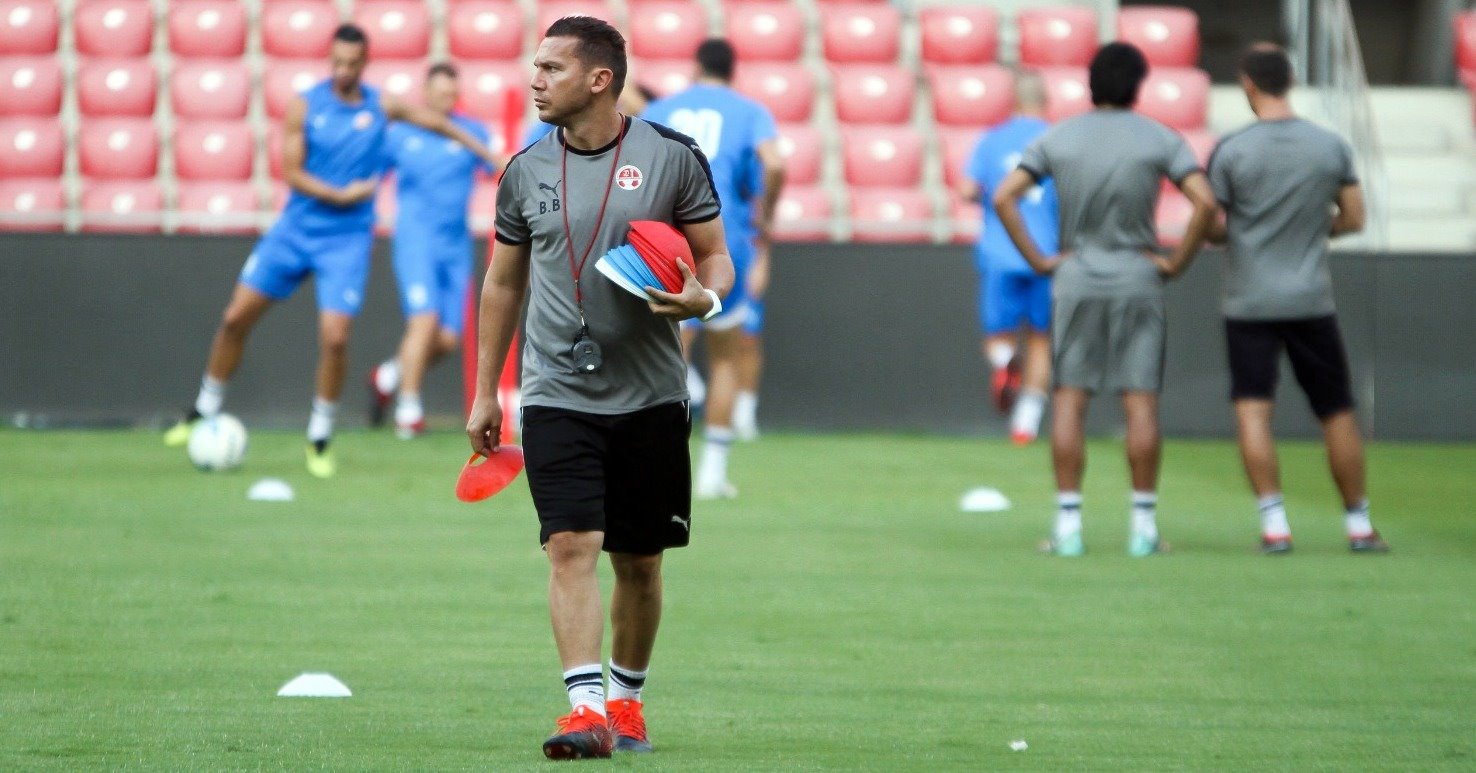 האם בכר יביא צלחת רביעית לנגב? צילום: זאב דיקמן