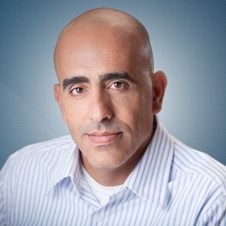 שמעון פרץ - רקע בטחוני וניסיון תעשייני רחב. צילום: פרטי