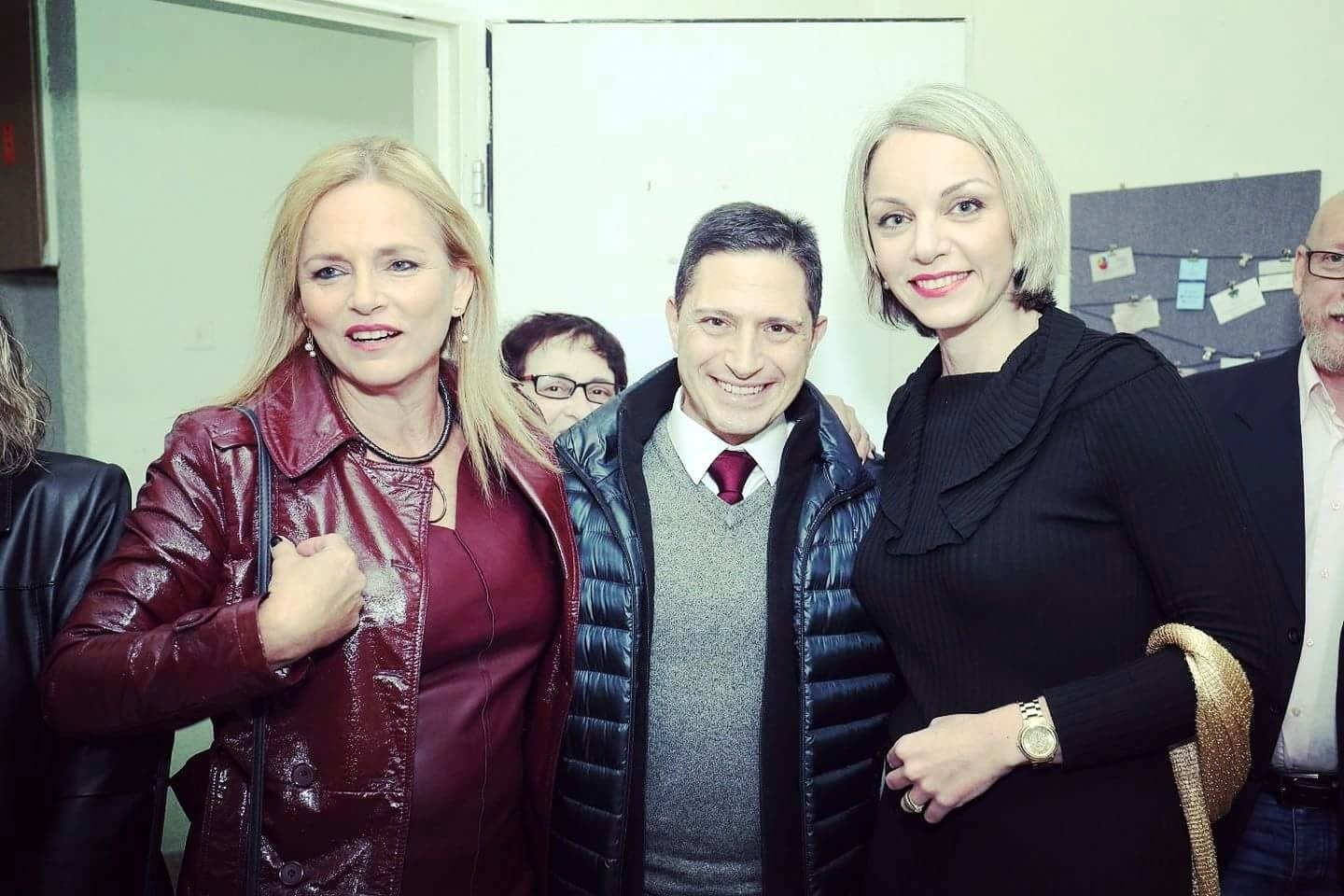 לפעול יחד לחיזוק הנגב. ג'ולי קייט ושרה אברהמי סולומון עם ראש עיריית באר שבע רוביק דנילוביץ'. צילום: פרטי