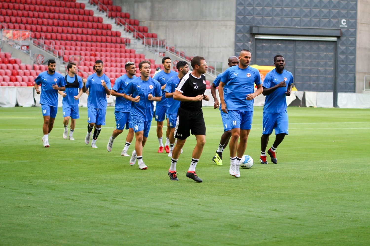 האם המשחק יתקיים כמתוכנן? צילום: זאב דיקמן