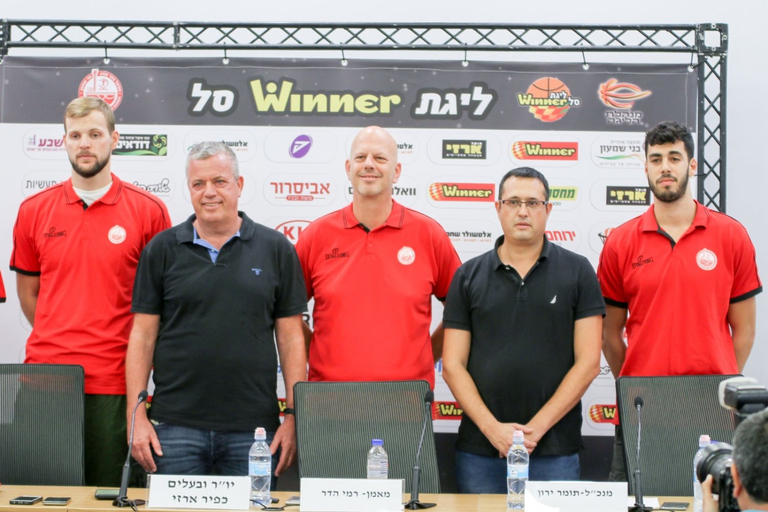 אנשי באר שבע בני שמעון. יותר קהל יכול להנות. צילום: זאב דיקמן