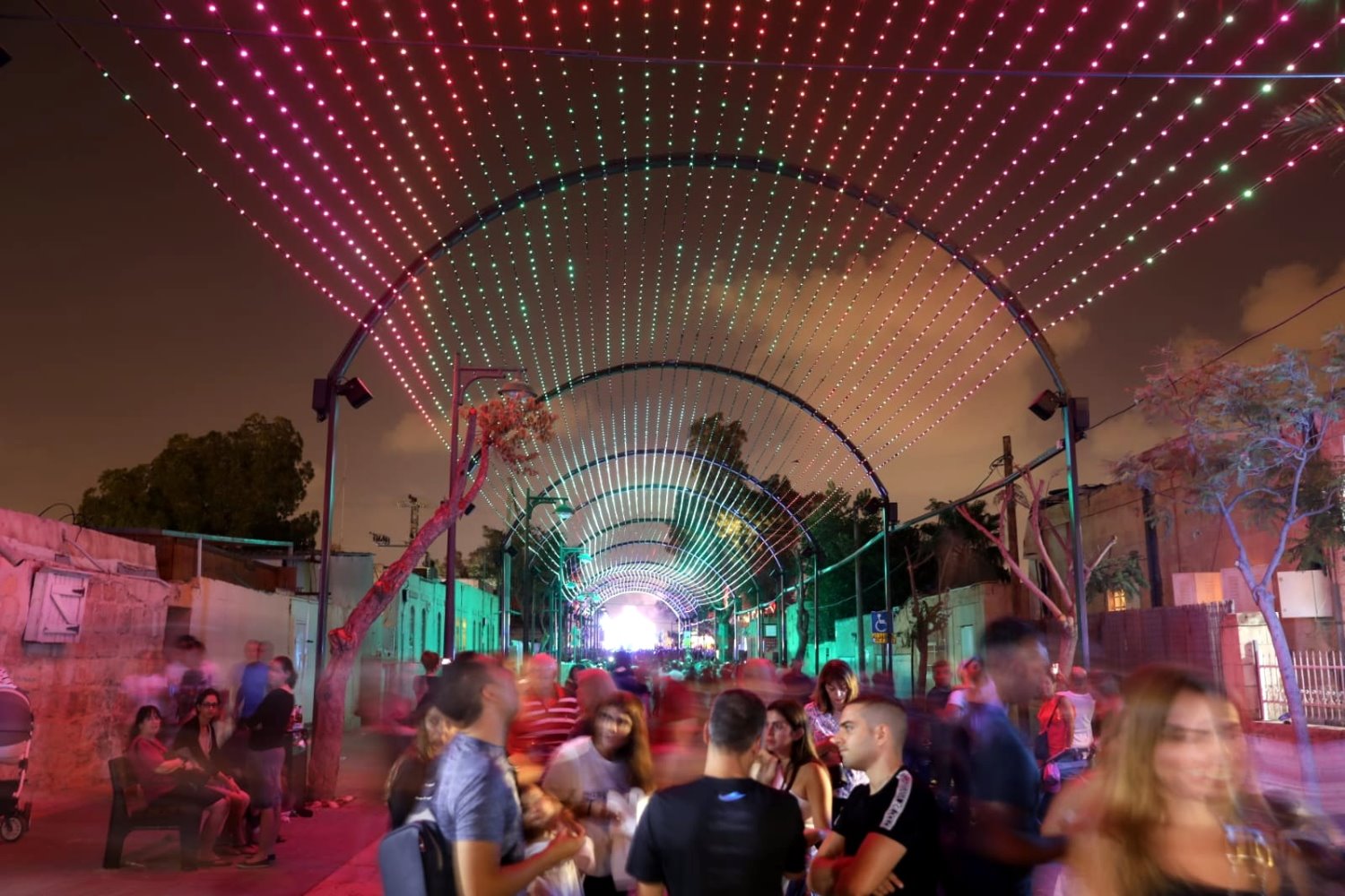 100 אלף איש ביומיים בפסטיבל מיצגי האור "זוהר דרומי" בעיר העתיקה. צילום: דייגו מיטלברג