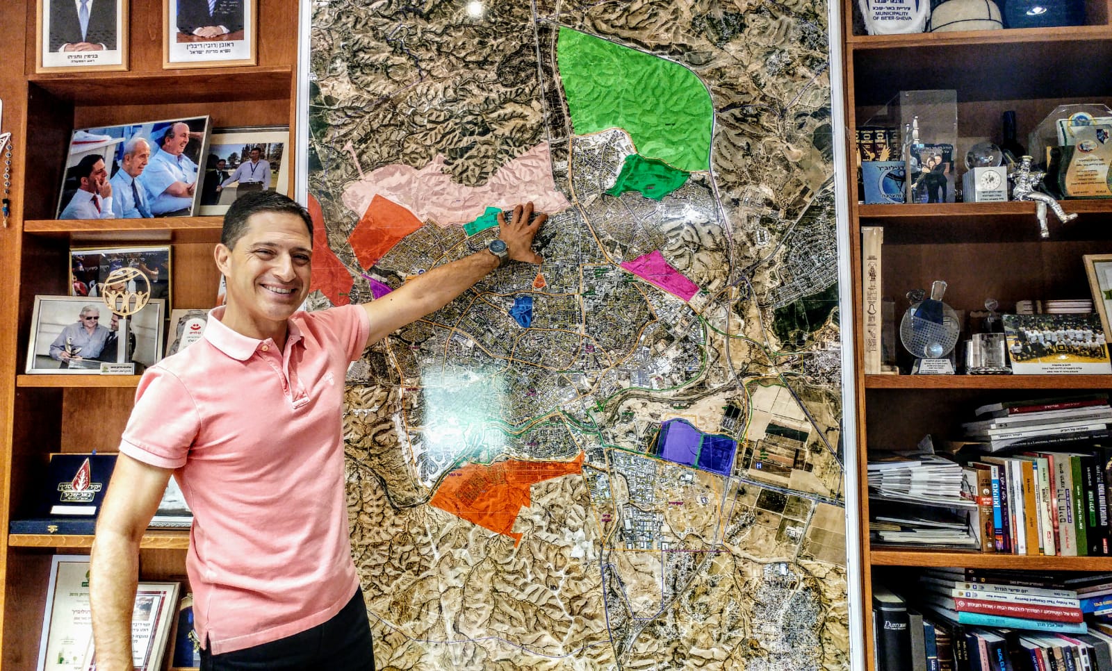 רוביק דנילוביץ': "היו לנו דילמות רבות היכן להקים את בריכות השחייה". צילום: שרון טל