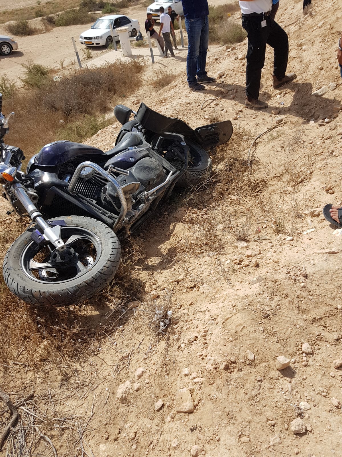 רוכב האופנוע החליק אל וואדי סמוך ונהרג. צילום: תיעוד מבצעי מד"א