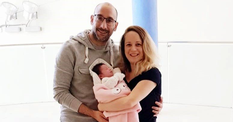 הרבה מזל טוב להורים המאושרים! צילום: יחצ