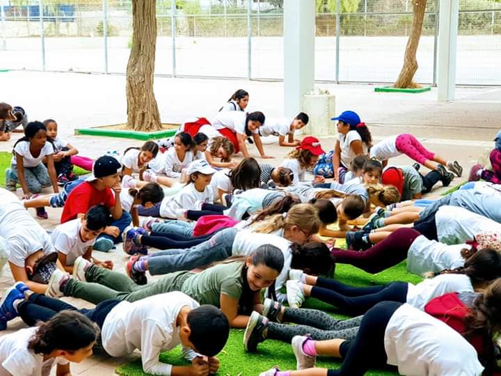 מתחילים את היום עם קצת יוגה