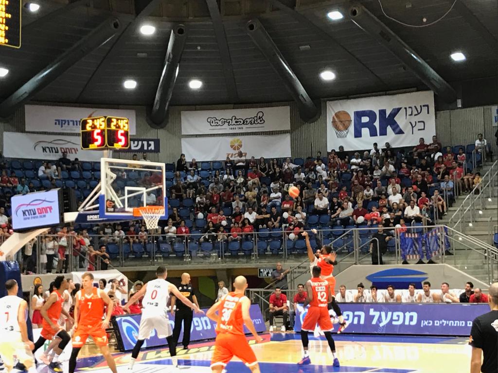 הערב בקונכייה