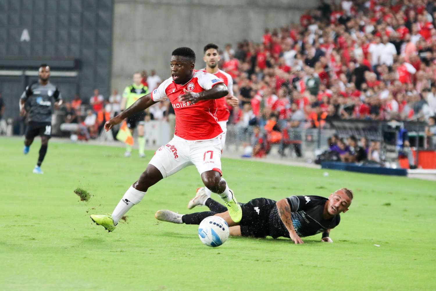 שער ניצחון דרמטי. האסלביינק | צילום: זאב דיקמן