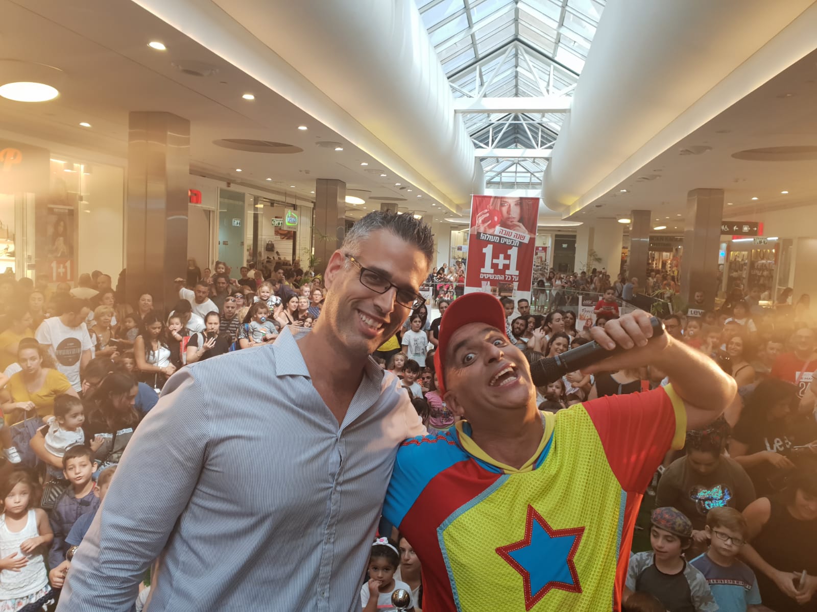 יובל המבולבל עם המנכ"ל שחר טביב | צילום: יח"צ